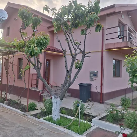 Casa Iulian Tatil Evi