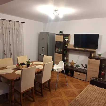 Casa Iulian Tatil Evi *